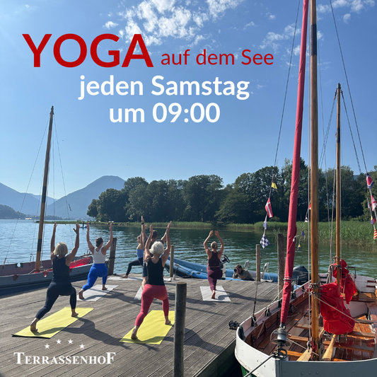 Yoga auf dem See